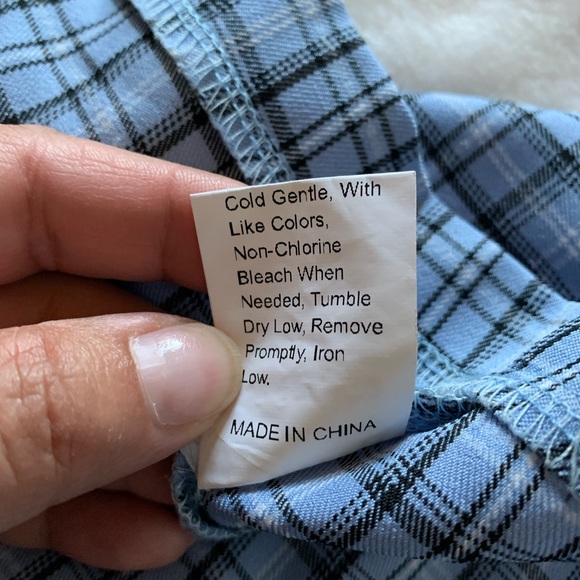 3/$20 Shein Cropped Button Up Shirt Womens Blue Plaid Short Sleeve Collared M - Picture 8 of 8